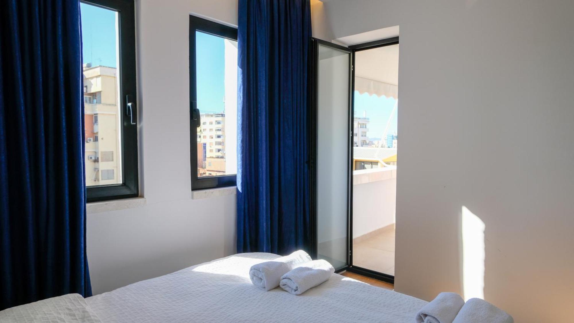 2E Center Apartment Tirana Esterno foto