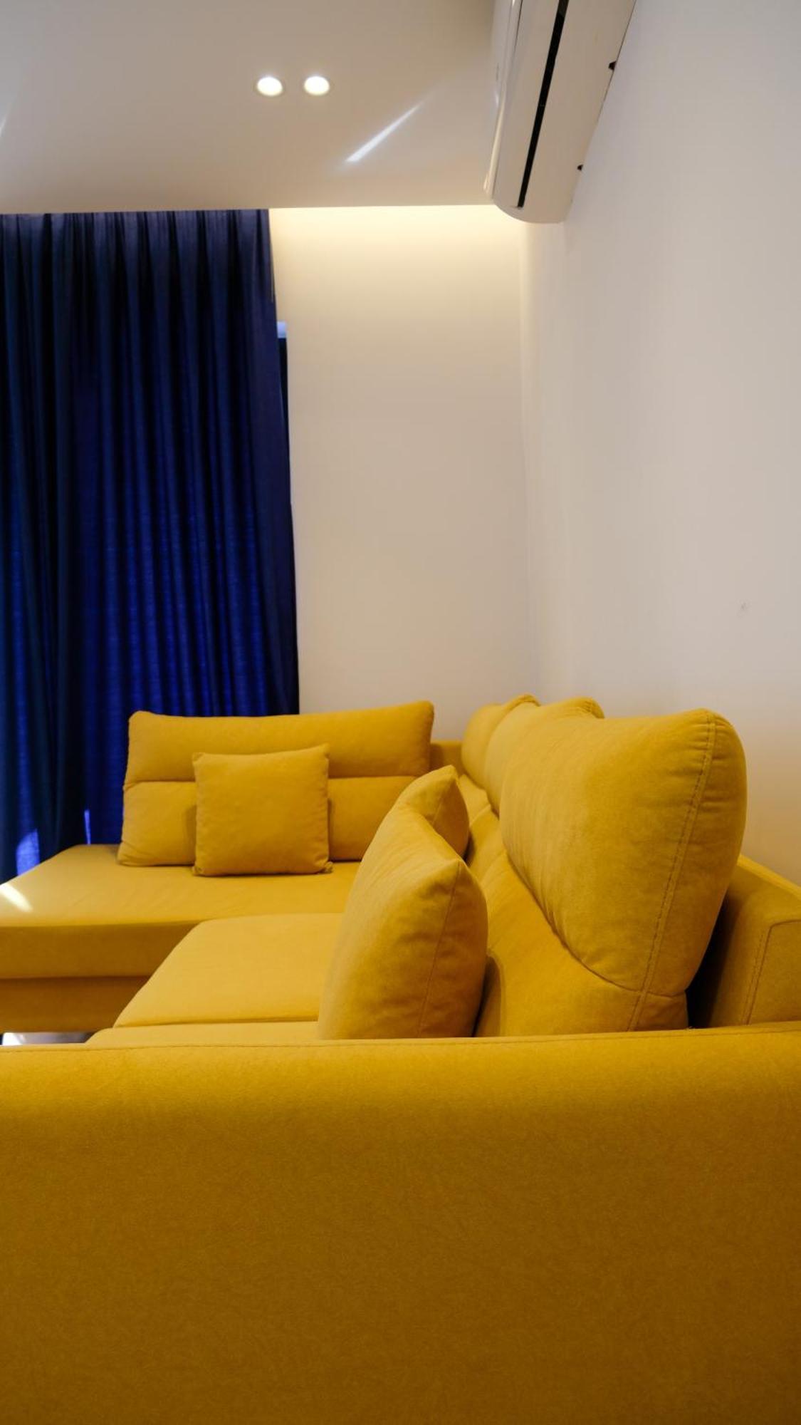 2E Center Apartment Tirana Esterno foto