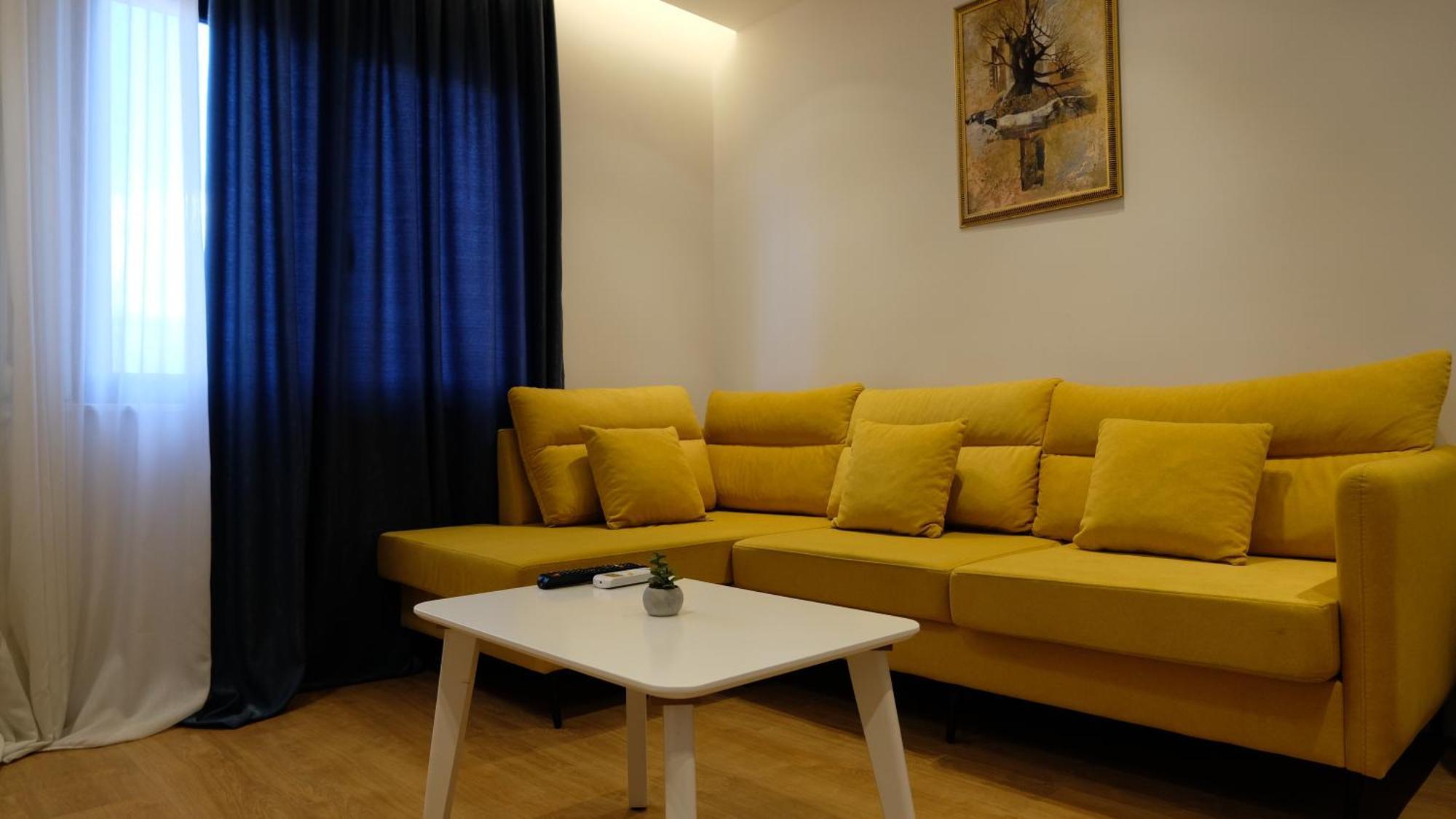 2E Center Apartment Tirana Esterno foto