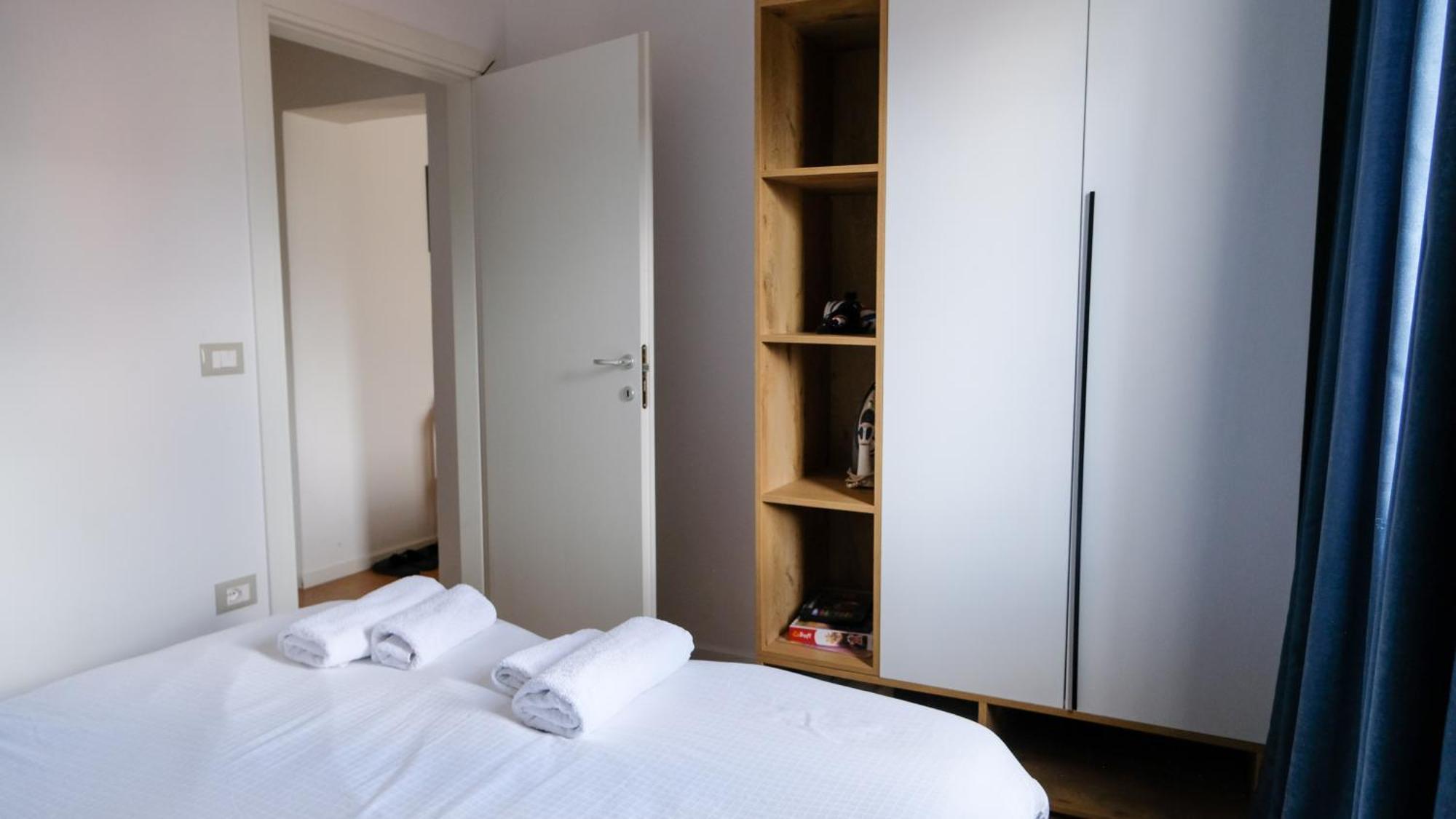 2E Center Apartment Tirana Esterno foto