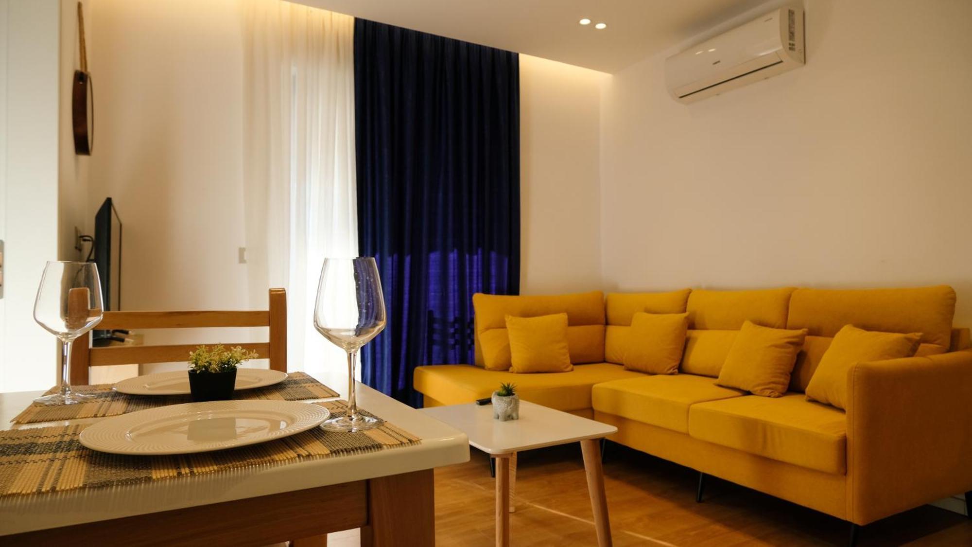 2E Center Apartment Tirana Esterno foto