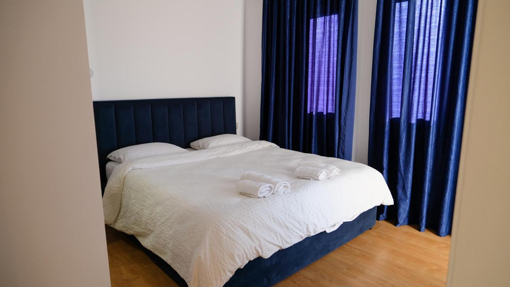2E Center Apartment Tirana Esterno foto